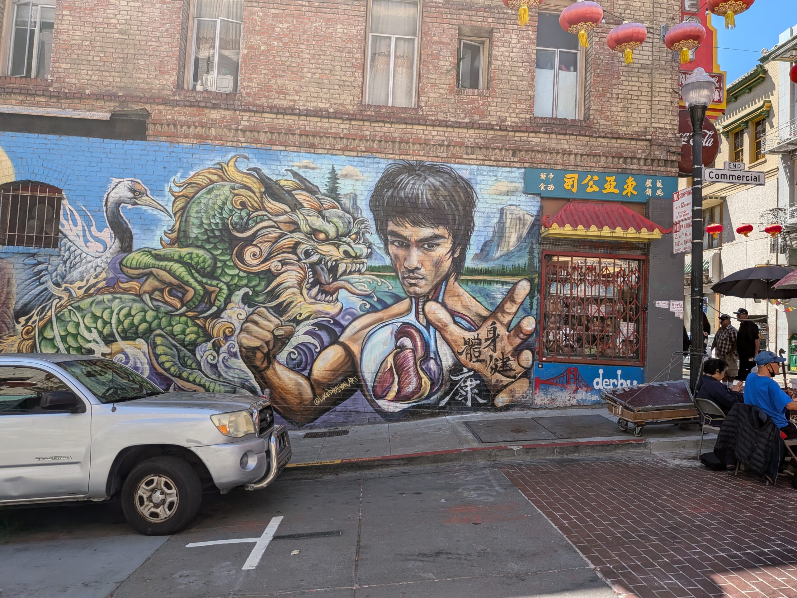 Luke Dragon’s Chinatown mural celebrating Bruce Lee